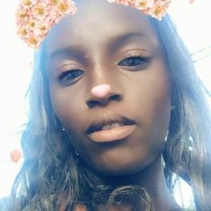 Meet your Posher, Shamika